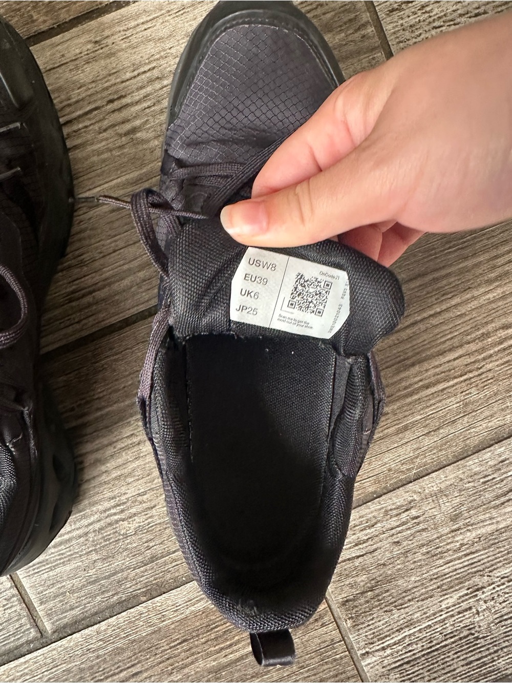 On Cloud Cloudhorizon Waterproof Sneakers - Black - Picture 6 of 7